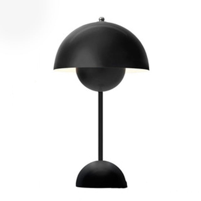 the-mangata-retro-table-lamp