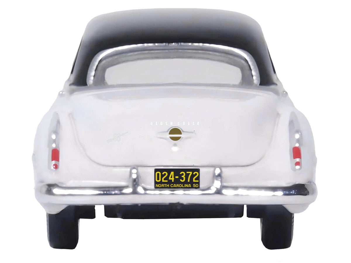 1950 Oldsmobile Rocket 88 Coupe Marol Gray with Black Top 1/87 (HO) Scale Diecast Model Car by Oxford Diecast-3