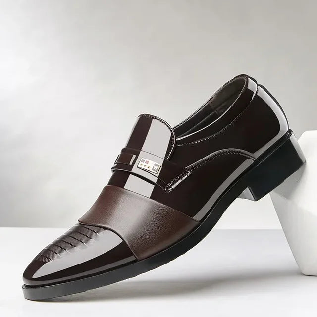 Leather men's wedding and business oxford shoes by American Smart, featuring classic, luxurious pointed formal design.