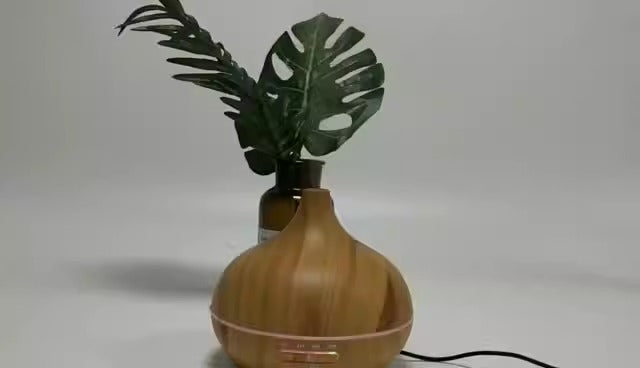 Aromatherapy machine, heavy fog, household small silent bedroom, office, hotel wood grain essential oil humidifier desktop - American Smart