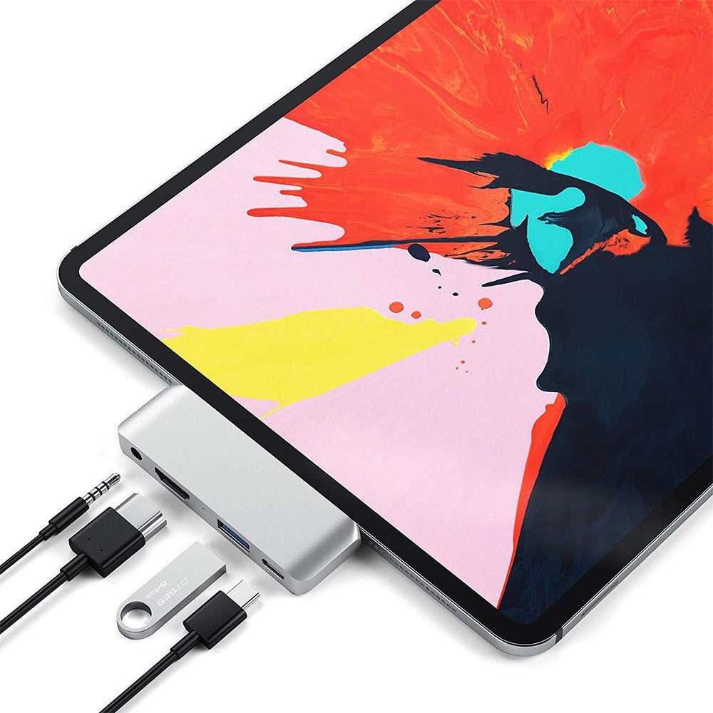 Eprolo USB-C splitter switch game console and mobile phone expansion dock with four-in-one HDMI, USB-C, and USB ports, black.