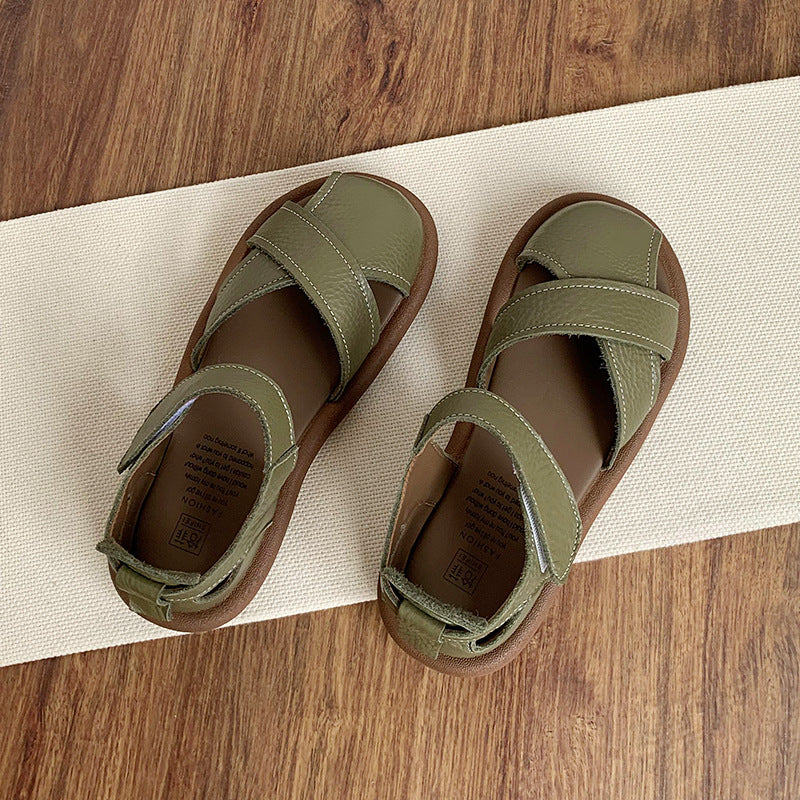 Eprolo flat heeled toe-covered sandals for women, casual footwear with open toe design and comfortable flat heel.