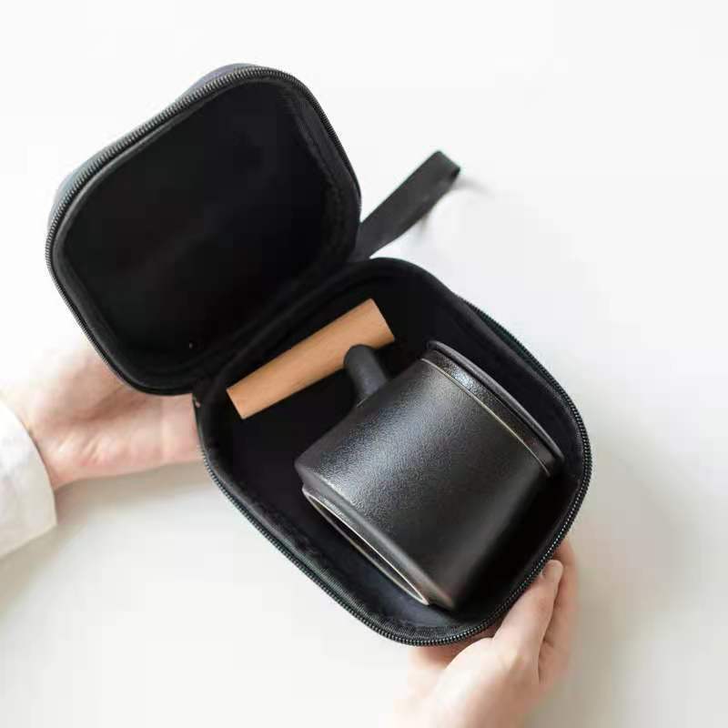 Eprolo wooden handle ceramic tea cup with lid and filter, designed for tea water separation, featuring a floral pattern.