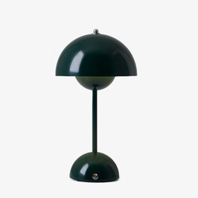 the-mangata-retro-table-lamp