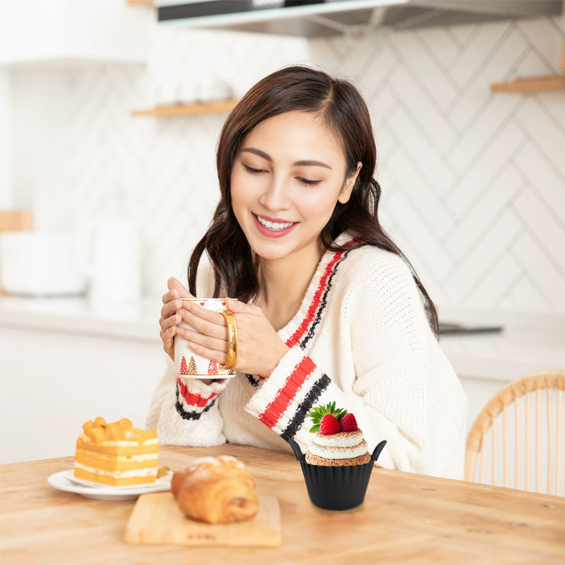 4-6 reusable silicone air fryer liners & baking cups – non-stick kitchen tools for eggs, cakes, meatballs.