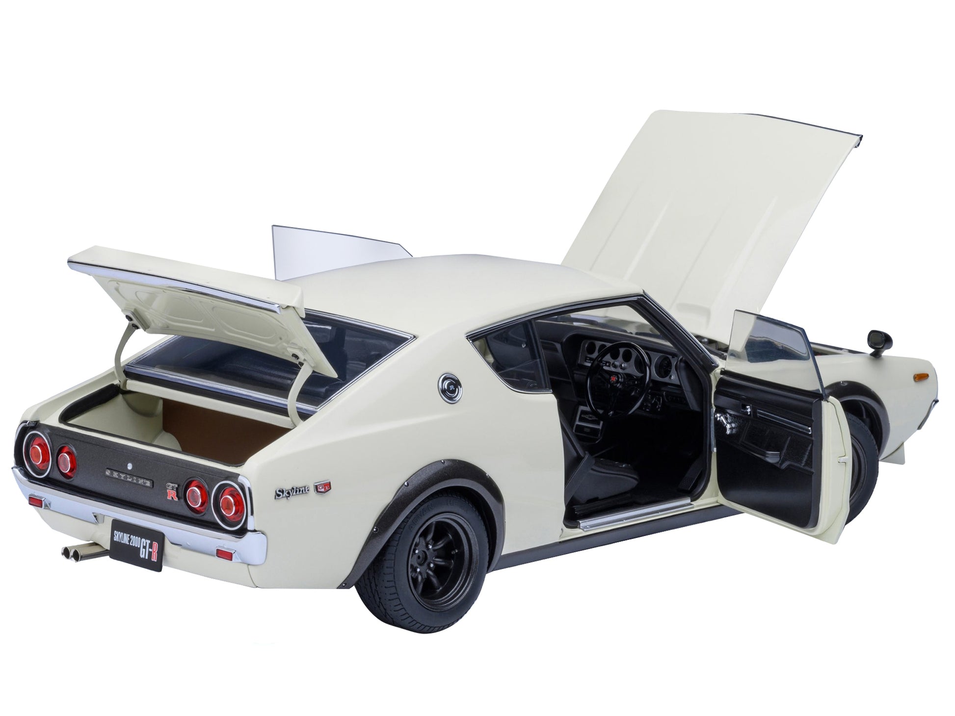 Autoart Nissan Skyline 2000GT-R KPGC110 tuned model car in white, right-hand drive, 1/18 scale, detailed collectible toy.