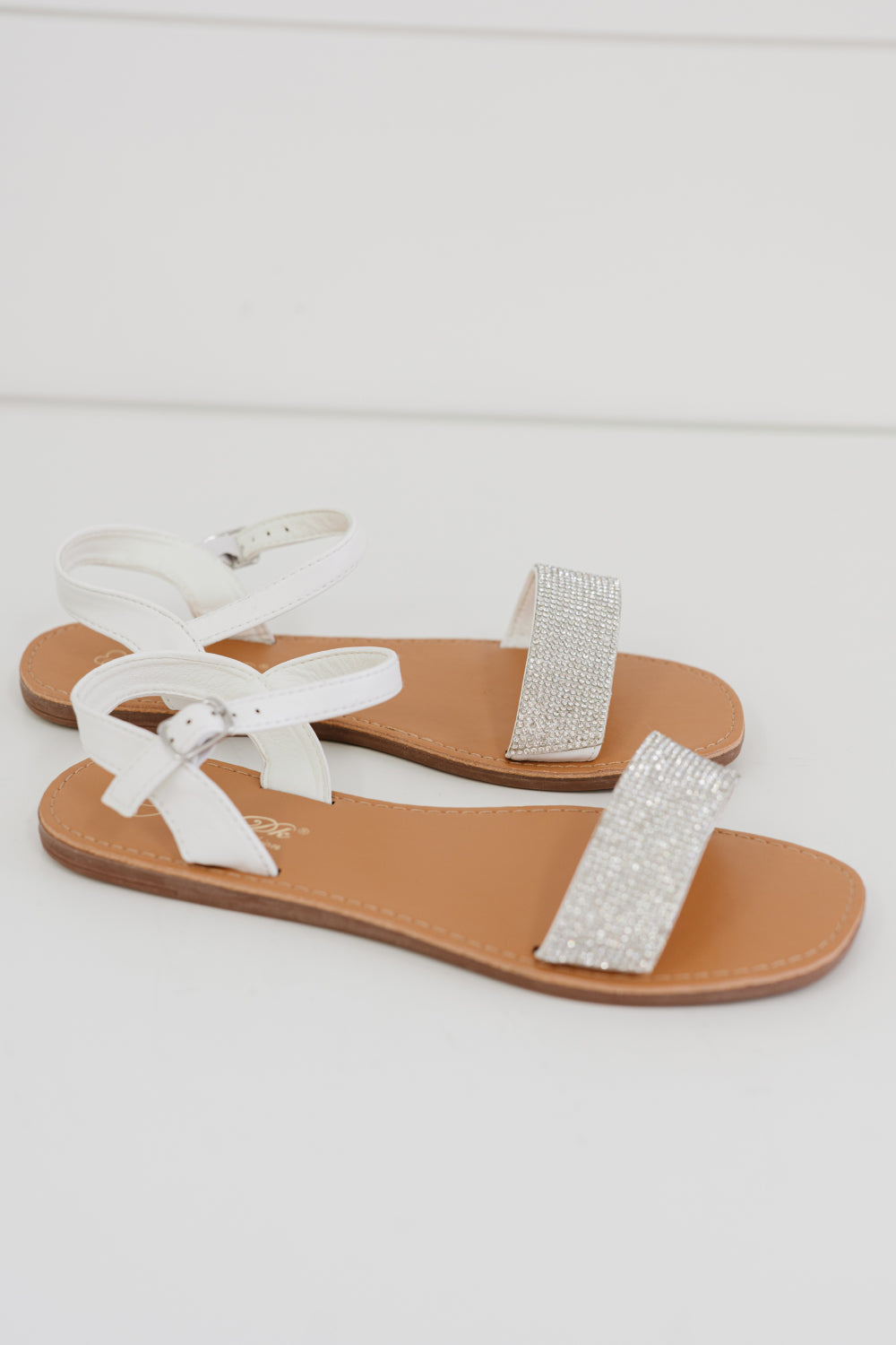 pretty-rhinestone-sandals