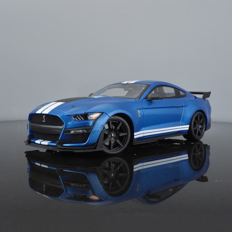 maisto-1-18-2020-new-ford-shelby-gt500-alloy-retro-car-model-classic-car-model-car-decoration-collection-gift