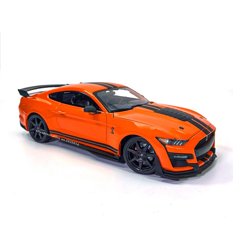 maisto-1-18-2020-new-ford-shelby-gt500-alloy-retro-car-model-classic-car-model-car-decoration-collection-gift