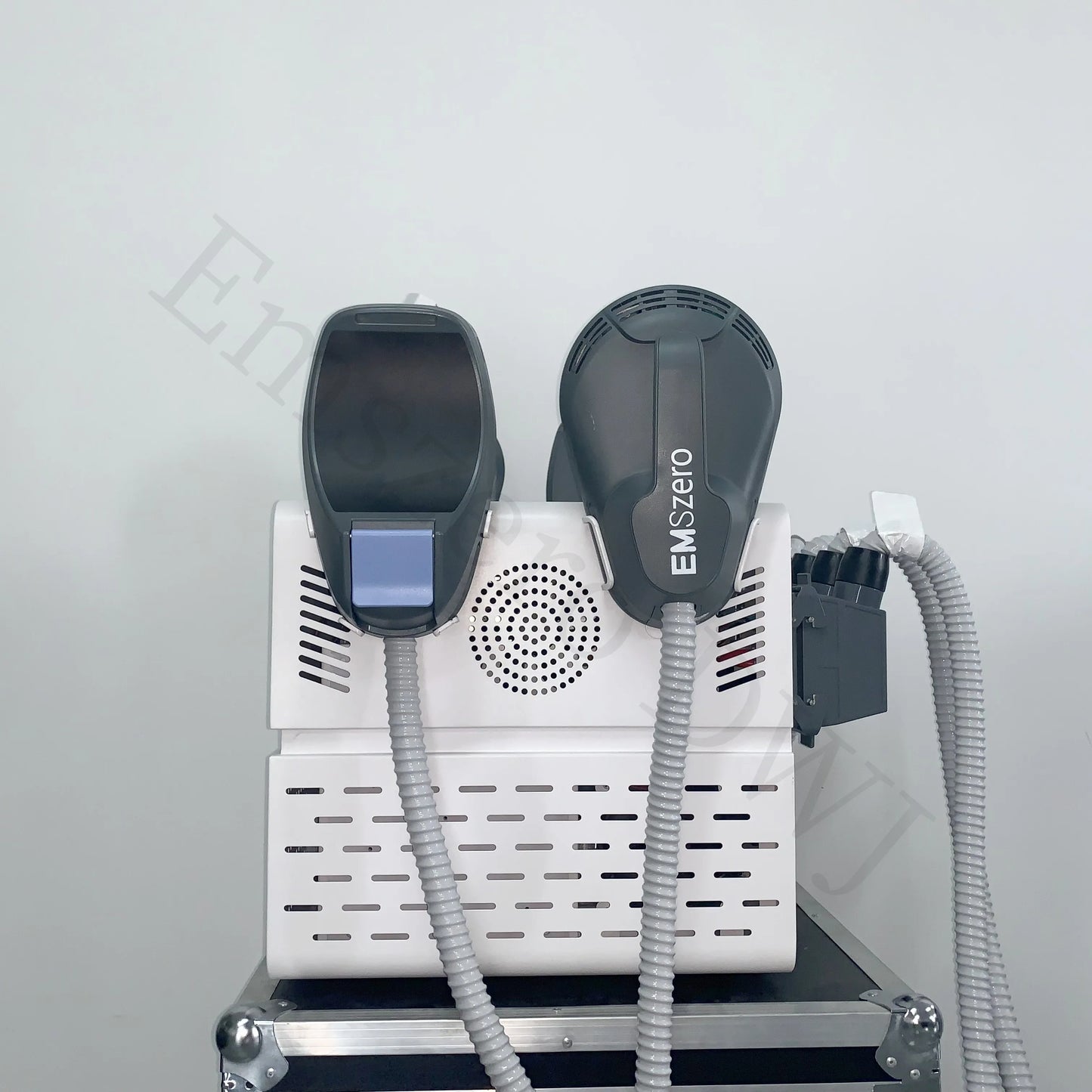 American Smart EMSzero RF EMS Sculpt Machine with 6500W for body slimming, fat removal, and muscle stimulation in a salon setting.