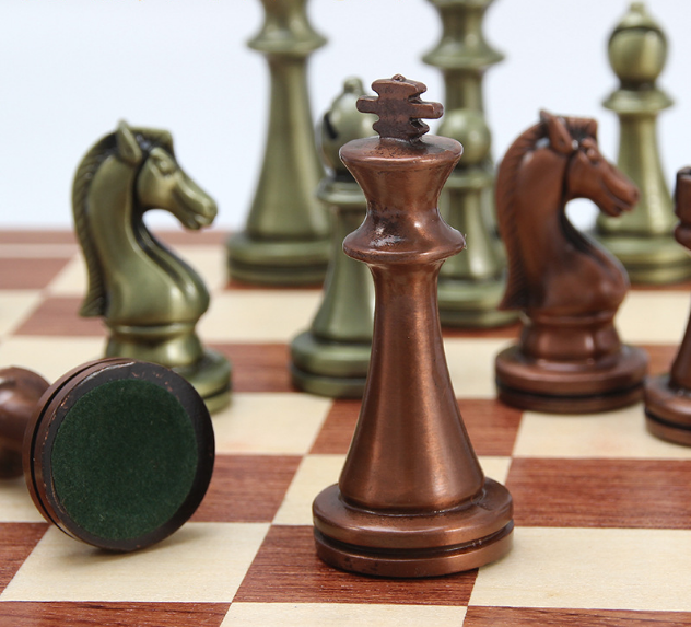 Chess deluxe gift box metal bronze folding board game chess gifts - American Smart