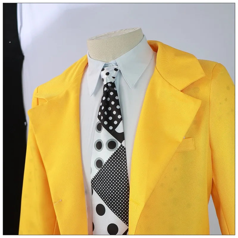 Yellow Jim Carrey clown mask from The Mask cosplay costume with trench hat, perfect for Halloween or carnival parties.
