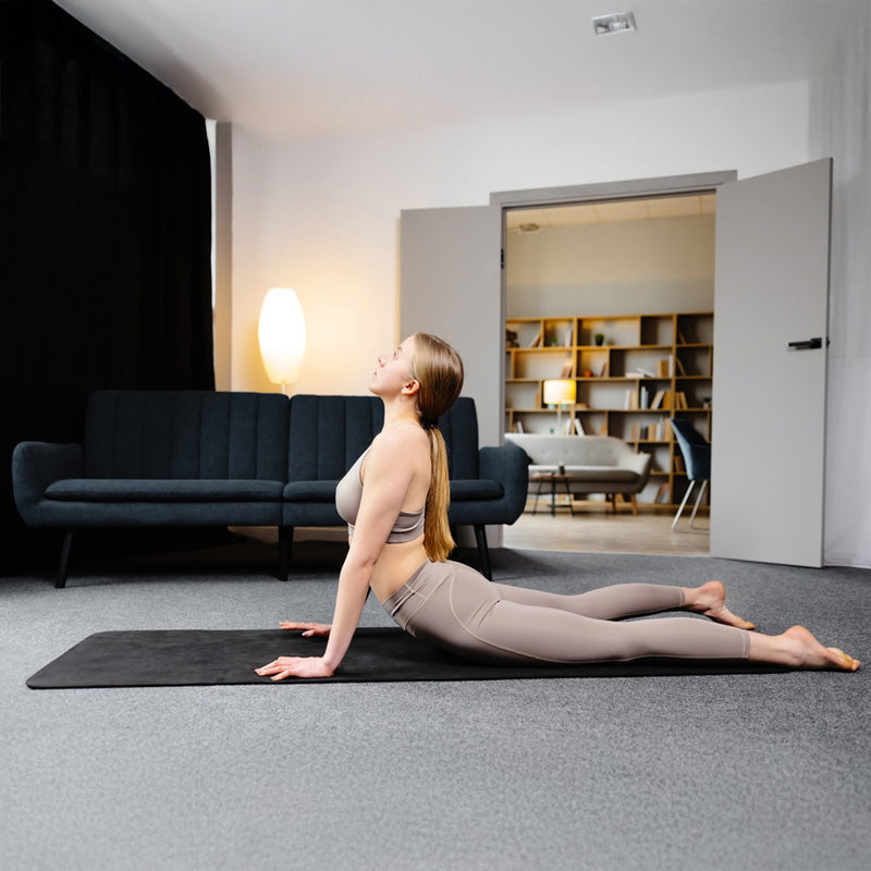 Extra-long American Smart EP yoga and fitness mat in black, 200cm x 80cm x 20mm, suitable for Pilates, gym, and home workouts.