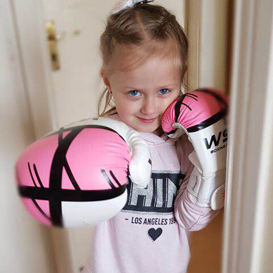American Smart EP kick boxing gloves for men and women, PU martial arts gloves for Muay Thai, MMA, and Sanda training.
