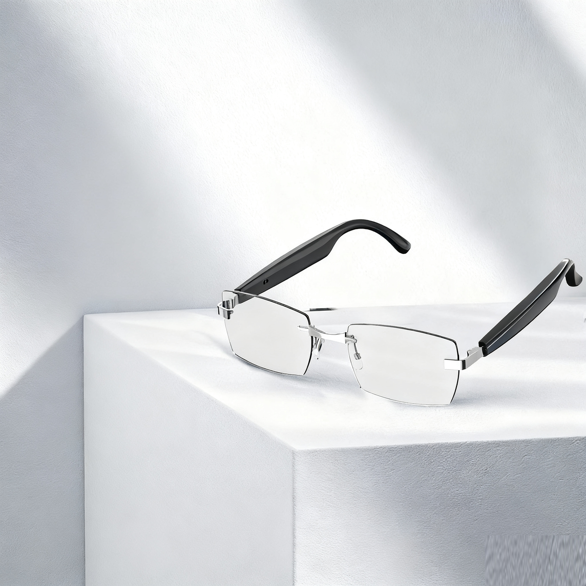 HY-C8 AI wireless Bluetooth glasses earphones with built-in translation for 75 languages, used for conference interpretation.