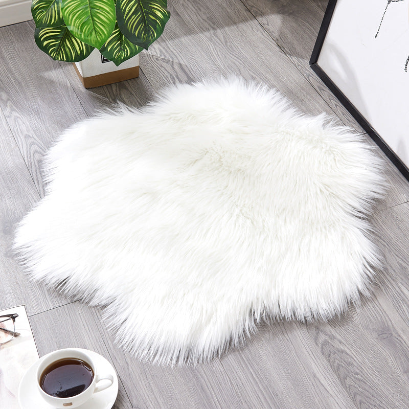 American Smart EP plum-shaped solid color carpet, stylish household floor mat with cold-proof design for coffee table or foot pad.