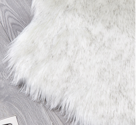 American Smart EP Nordic solid color plum-shaped carpet, simple household fashion coffee table foot pad, cold-proof floor mat.
