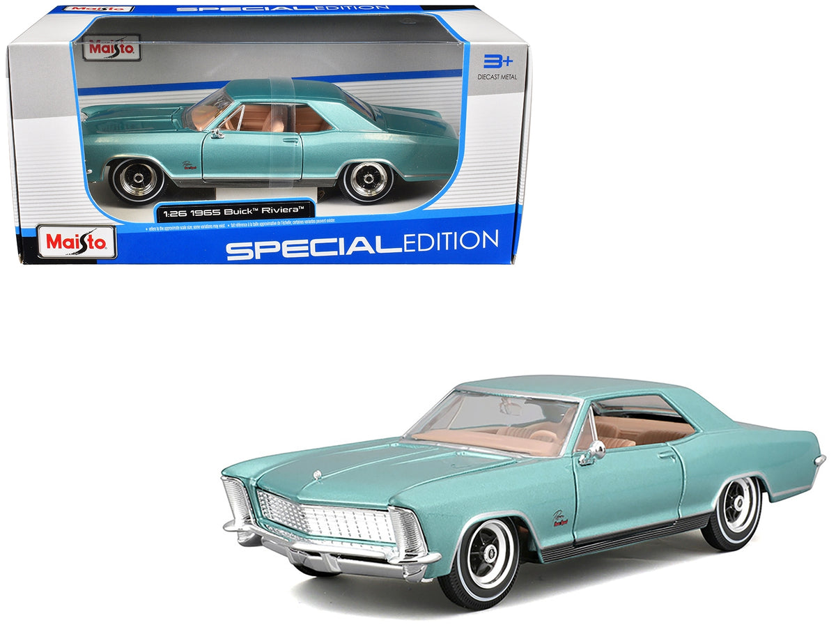 Light blue metallic 1965 Buick Riviera Gran Sport diecast model car by Maisto, detailed scale replica from American Smart WB series.