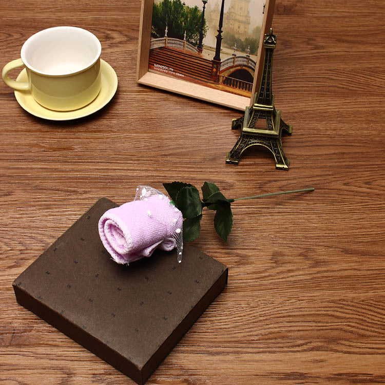 American Smart microfiber hand towel with rose flower design, water absorption, suitable for festivals, Valentine’s, birthdays, and weddings.