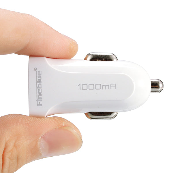 American Smart Fine Blue FC15 S4 universal USB car charger for Android tablets and cell phones, compact and lightweight design.