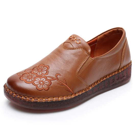 Eprolo women's genuine leather flat shoes with soft soles and non-slip soles, featuring a sleek, comfortable design for everyday wear.
