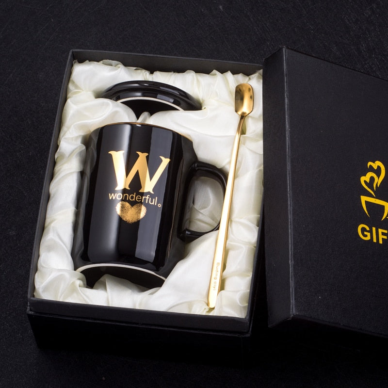 Creative 400ml black ceramic coffee mug with gold handle, lid, and spoon, featuring gold finger printing design by eprolo.