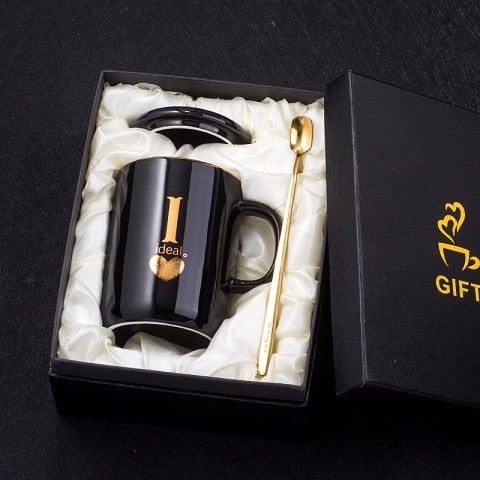 Black ceramic coffee mug with gold handle and lid, 400ml capacity, featuring gold fingerprint design, by eprolo.