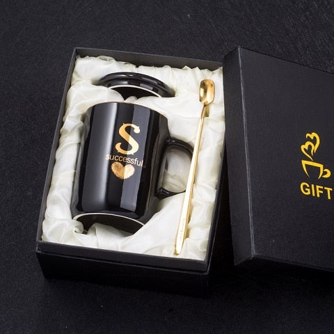 Black ceramic coffee mug with gold handle, lid, and spoon, 400ml capacity, creative gold finger printing design by eprolo.