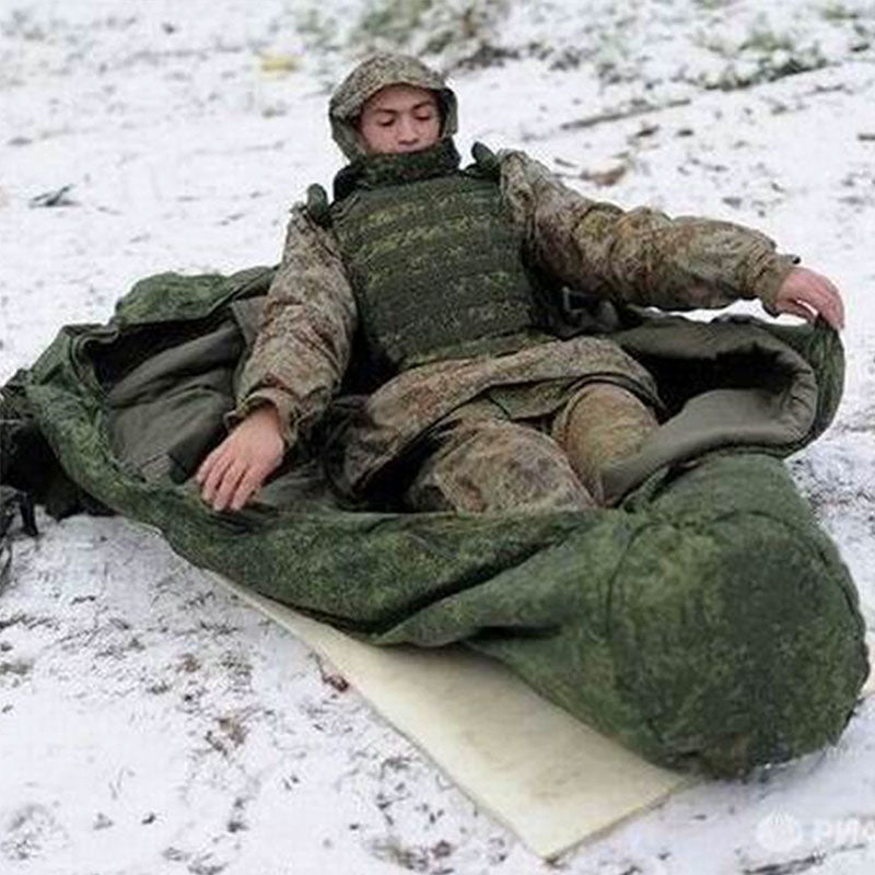 Eprolo Russian military-issued outdoor cold-proof sleeping bag for 2021, designed for cold weather camping and outdoor use.