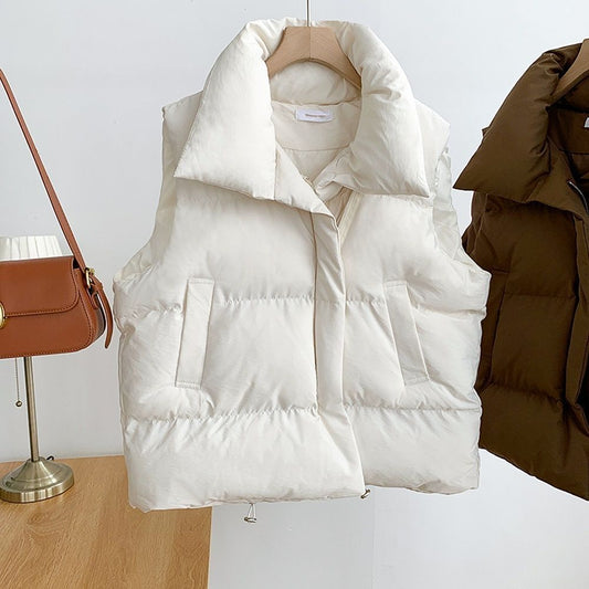 Eprolo loose vest-style jacket, lightweight outer clothing with a relaxed fit, shown in a neutral color.