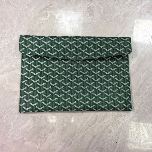 Lightweight eprolo pattern laptop sleeve for MacBook, portable notebook bag with colorful design and padded protection.