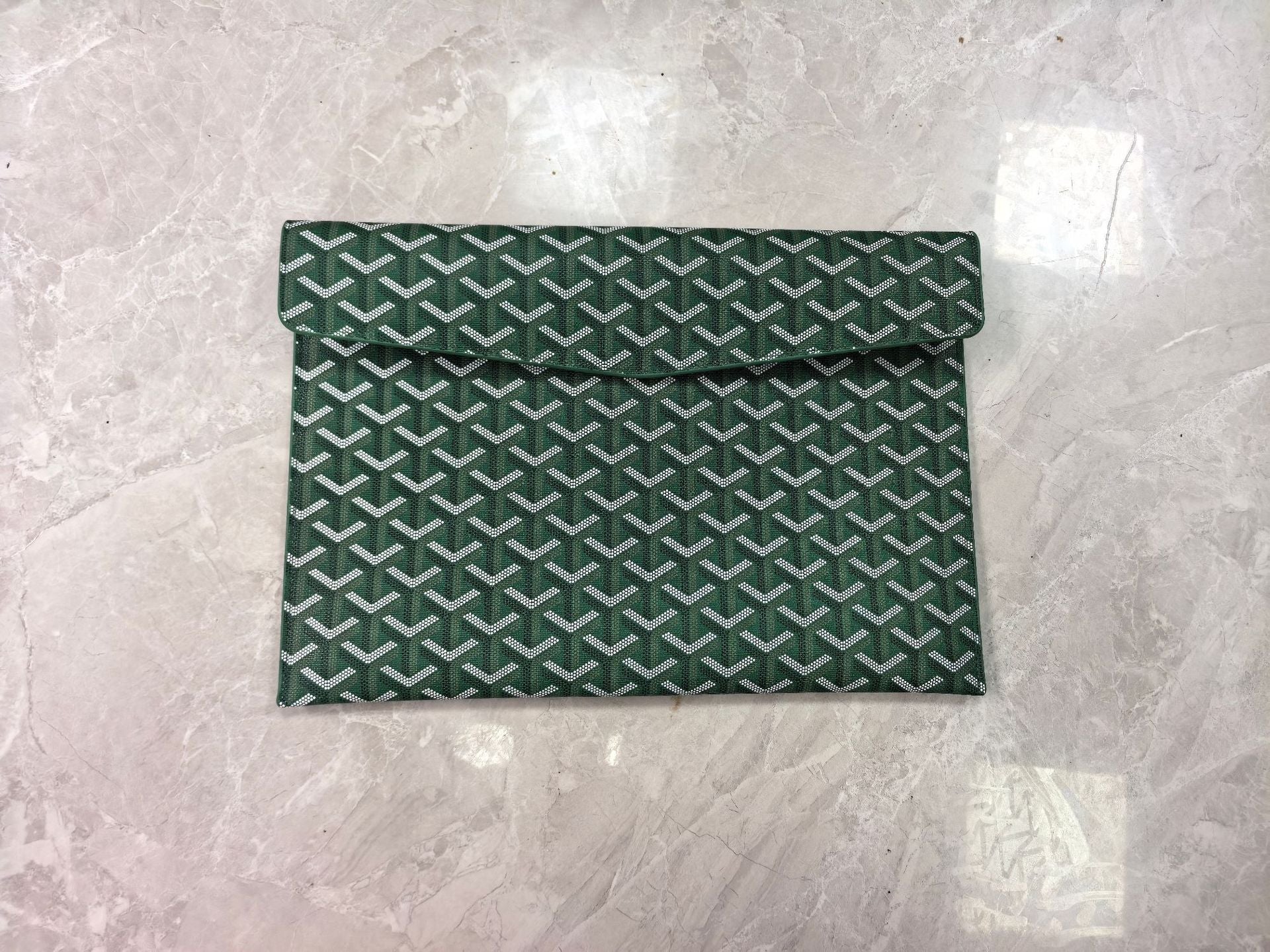 Lightweight eprolo Pattern laptop sleeve for MacBook, slim portable notebook bag with colorful design and protective padding.