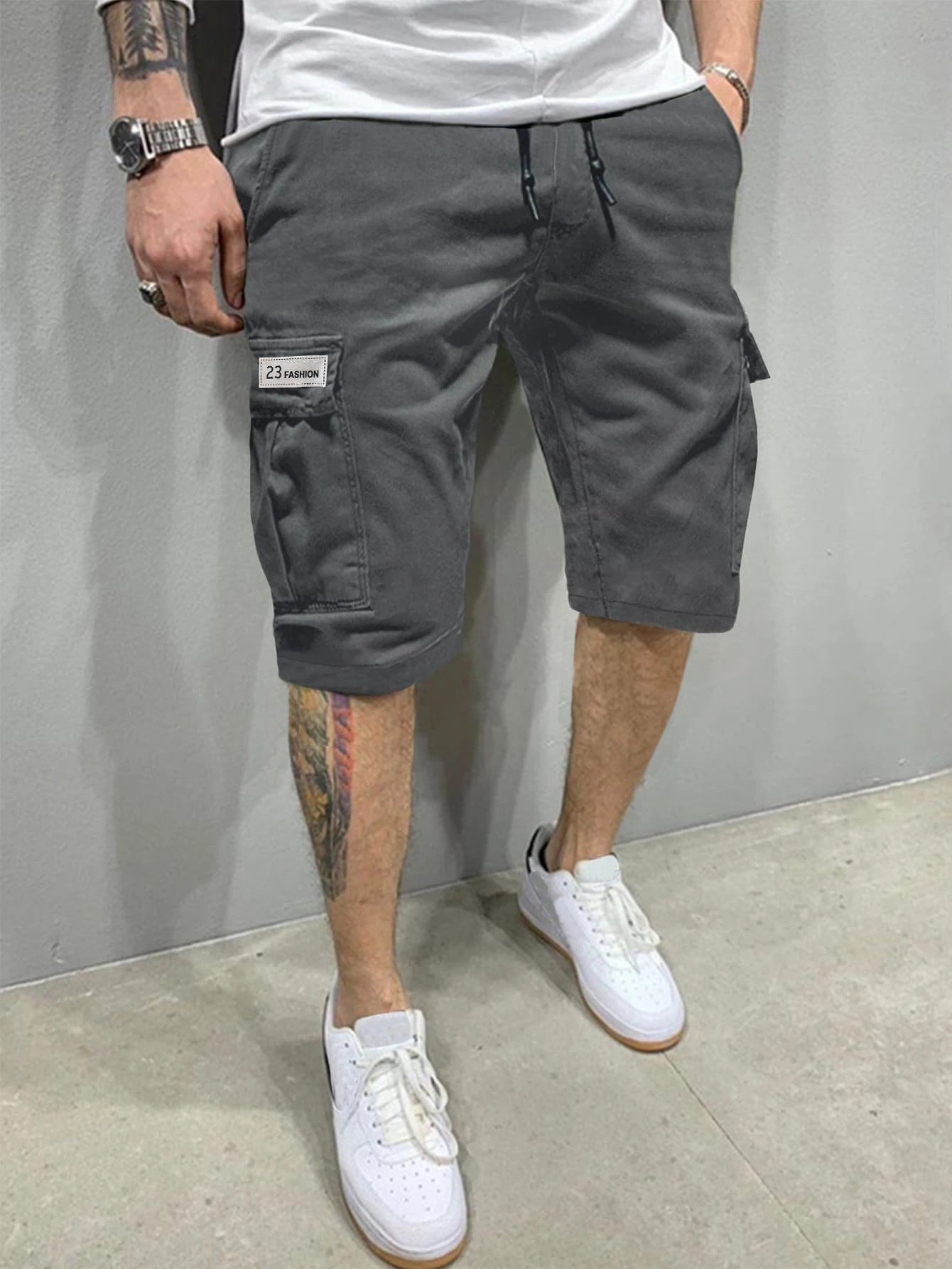 Men's cargo loose straight-leg beach pants by eprolo, mid-length, trendy and comfortable for casual summer wear.