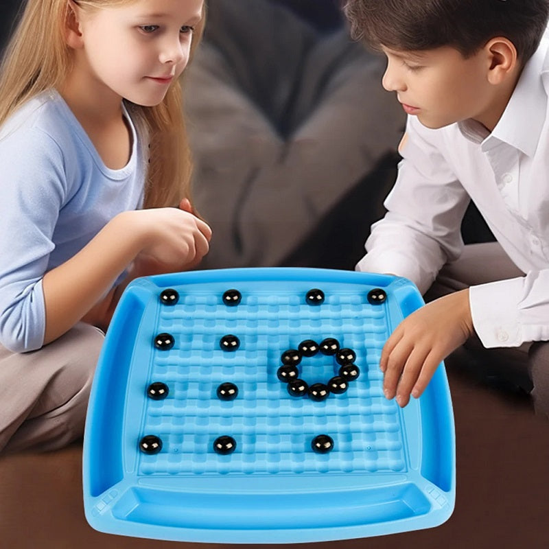 Portable magnetic battle chess set by eprolo with magnetic pieces, ideal for family reunions, enhancing creativity and logical thinking.