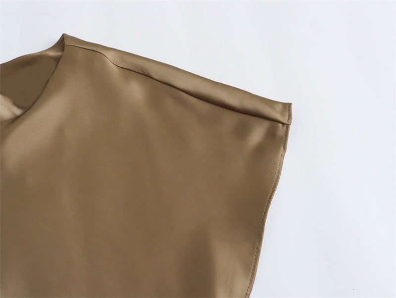 Elegant satin women’s midi evening dress by eprolo featuring a keyhole back, sleeveless design, and A-line silhouette.