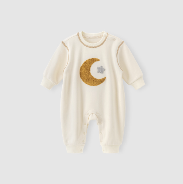 Eprolo fleece jumpsuit for babies, featuring a cozy, warm design suitable for boys and girls outdoor climbing and play.