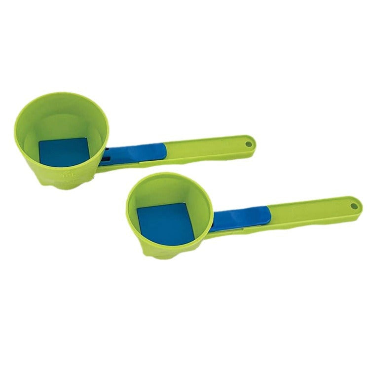 Eprolo mess-free measuring funnel with sliding spoon for protein powder and egg yolk separation, made of durable plastic.