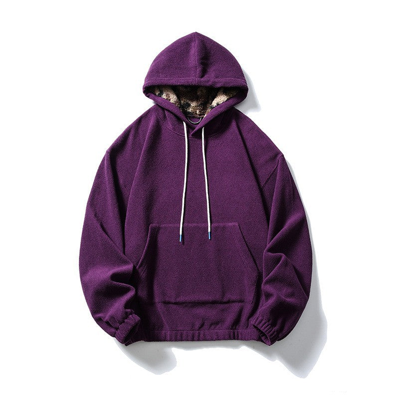 Casual mountain-style hoodie outwear by eprolo with lining, featuring a pullover sweatshirt design and comfortable fit.