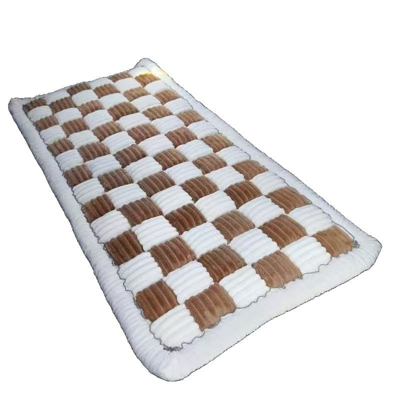 Eprolo checkered dog bed sleeping car mat with thickened seat pad on back seat, suitable for pets and car travel.
