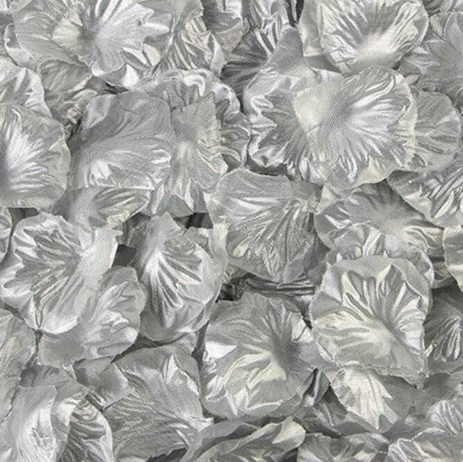 Artificial rose petals for wedding and Valentine decorations, featuring realistic fake flower petals from eprolo.