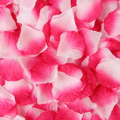 Artificial flower rose petals for wedding and Valentine decorations, featuring realistic-looking fake petals by eprolo.