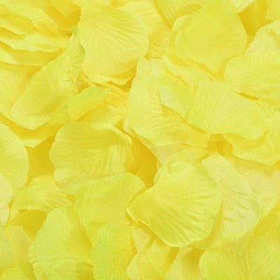 Artificial pink rose petals for wedding and Valentine decorations, featuring realistic fake flower petals by eprolo.