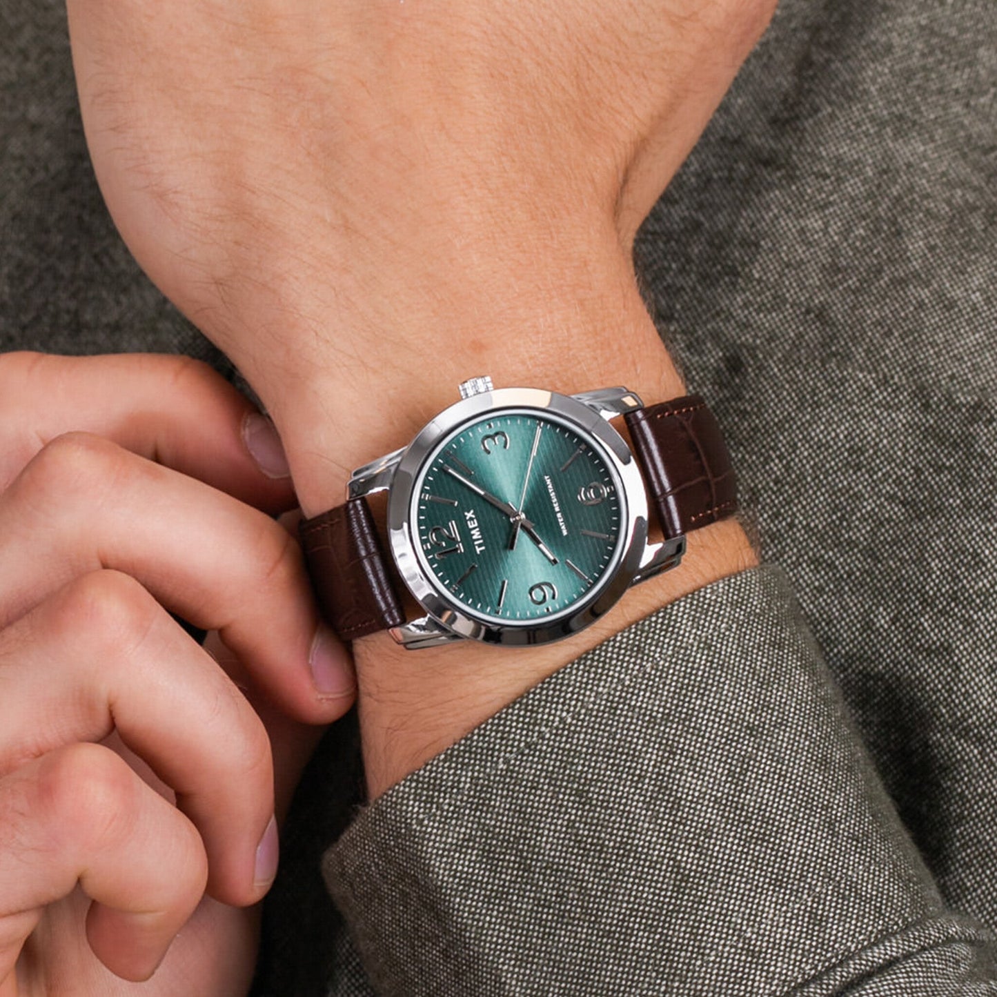 TIMEX TW2R86900 MAIN STREET - CLASSIC GREEN DIAL & BROWN LEATHER MEN'S WATCH-3